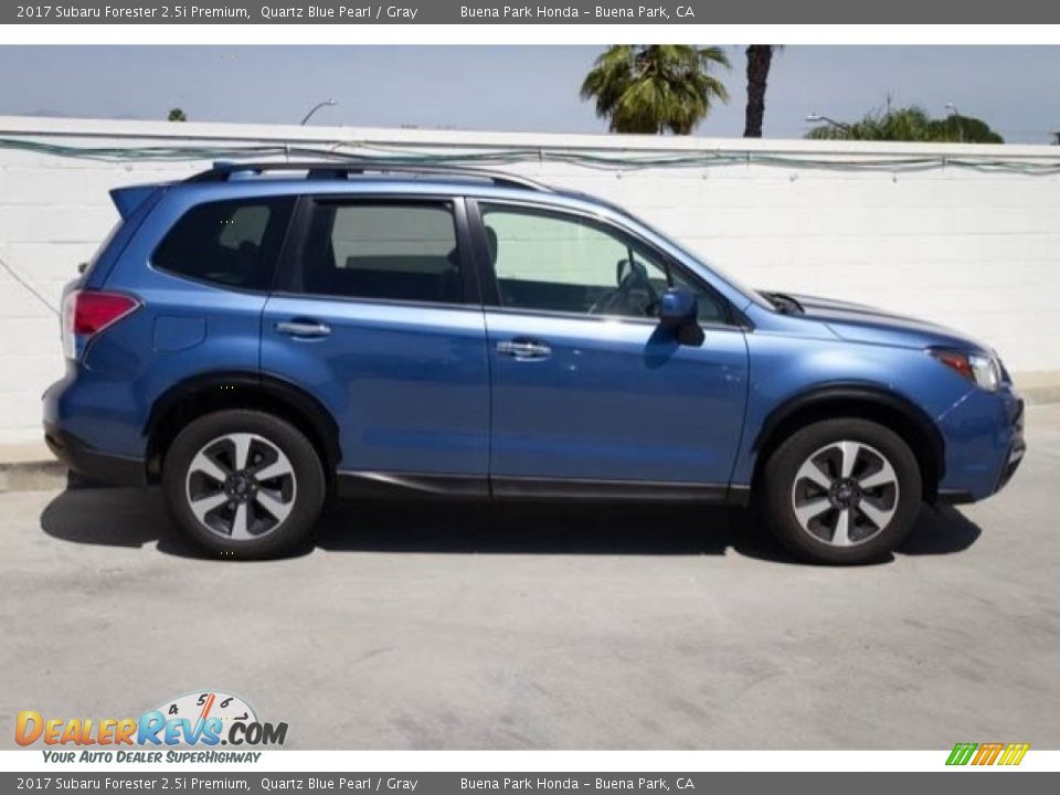 2017 Subaru Forester 2.5i Premium Quartz Blue Pearl / Gray Photo #13