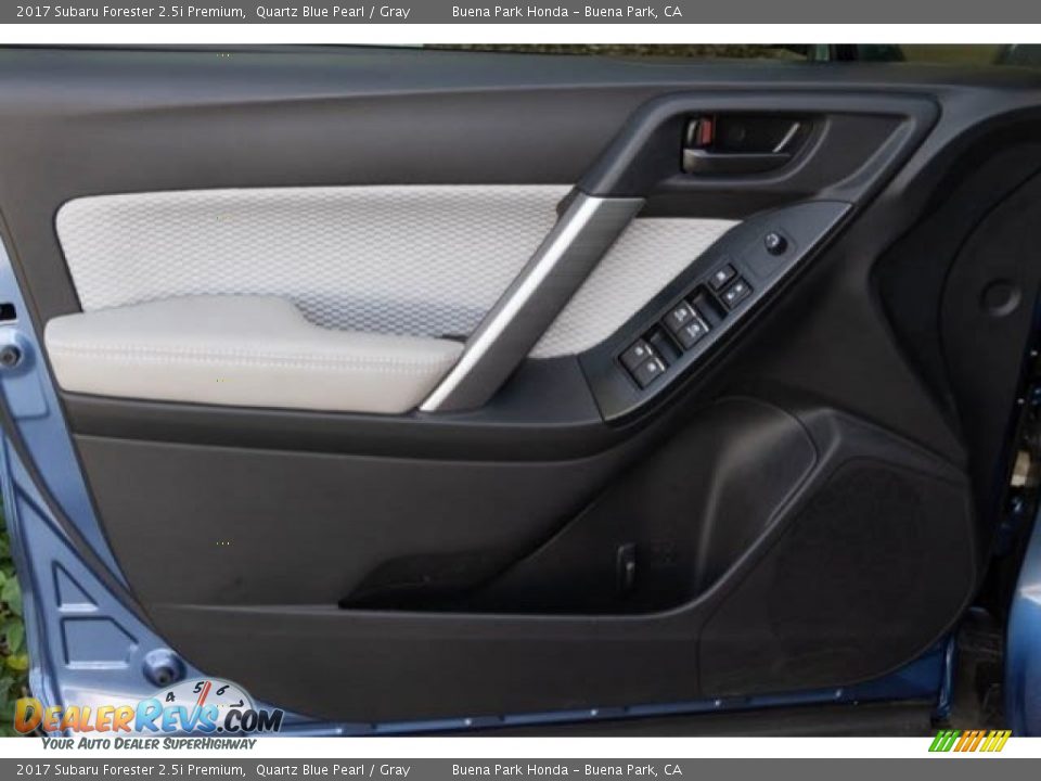 2017 Subaru Forester 2.5i Premium Quartz Blue Pearl / Gray Photo #27