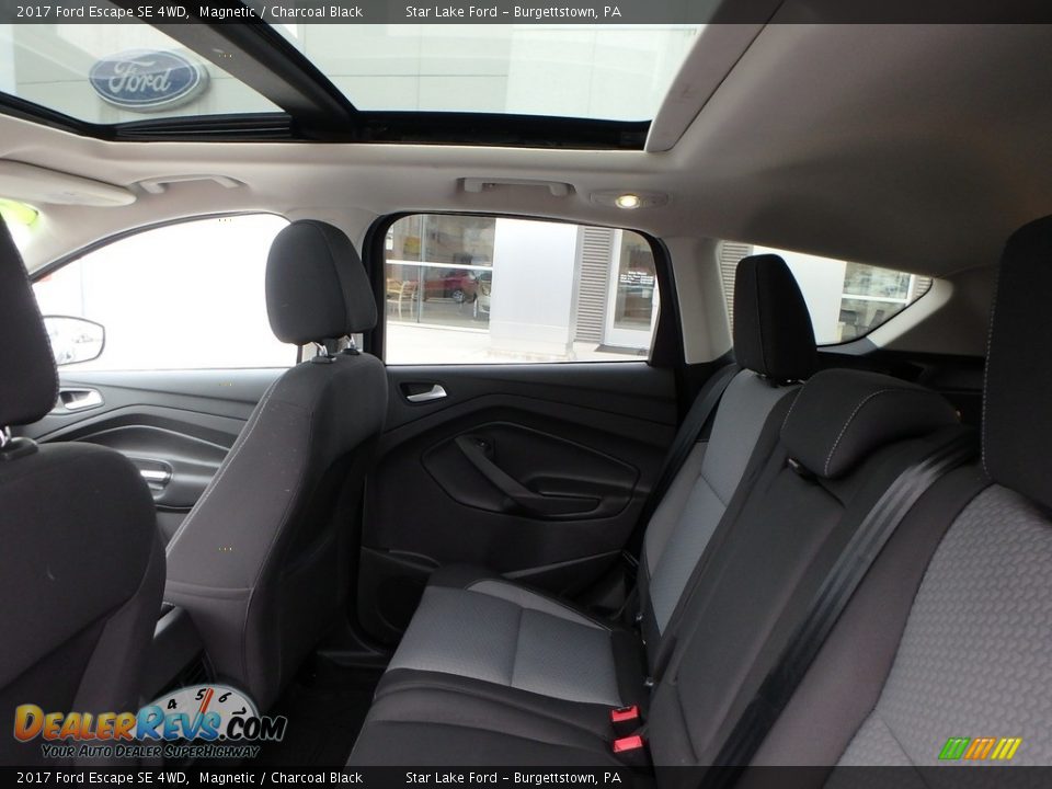 2017 Ford Escape SE 4WD Magnetic / Charcoal Black Photo #11