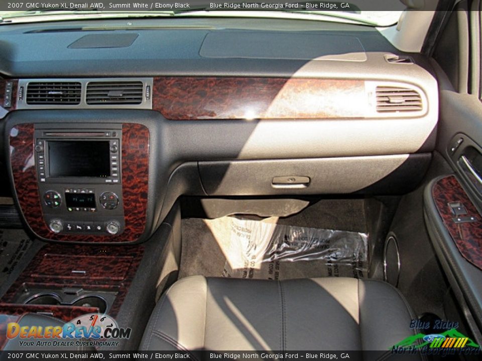 2007 GMC Yukon XL Denali AWD Summit White / Ebony Black Photo #23