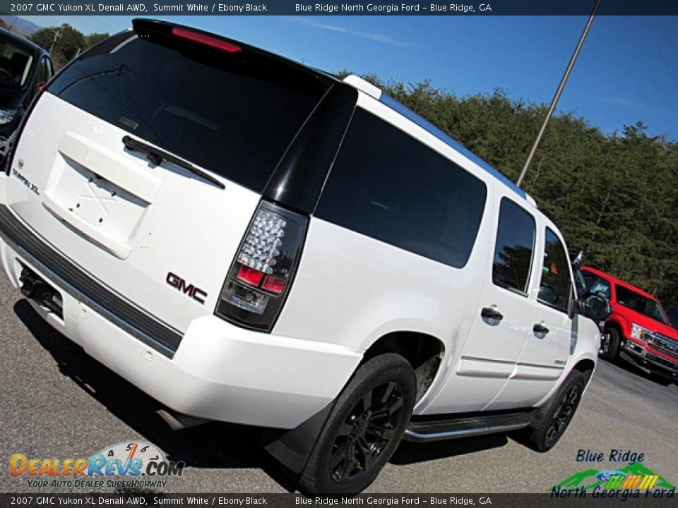 2007 GMC Yukon XL Denali AWD Summit White / Ebony Black Photo #31