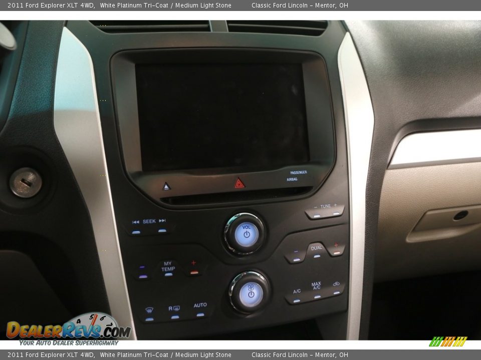 2011 Ford Explorer XLT 4WD White Platinum Tri-Coat / Medium Light Stone Photo #10