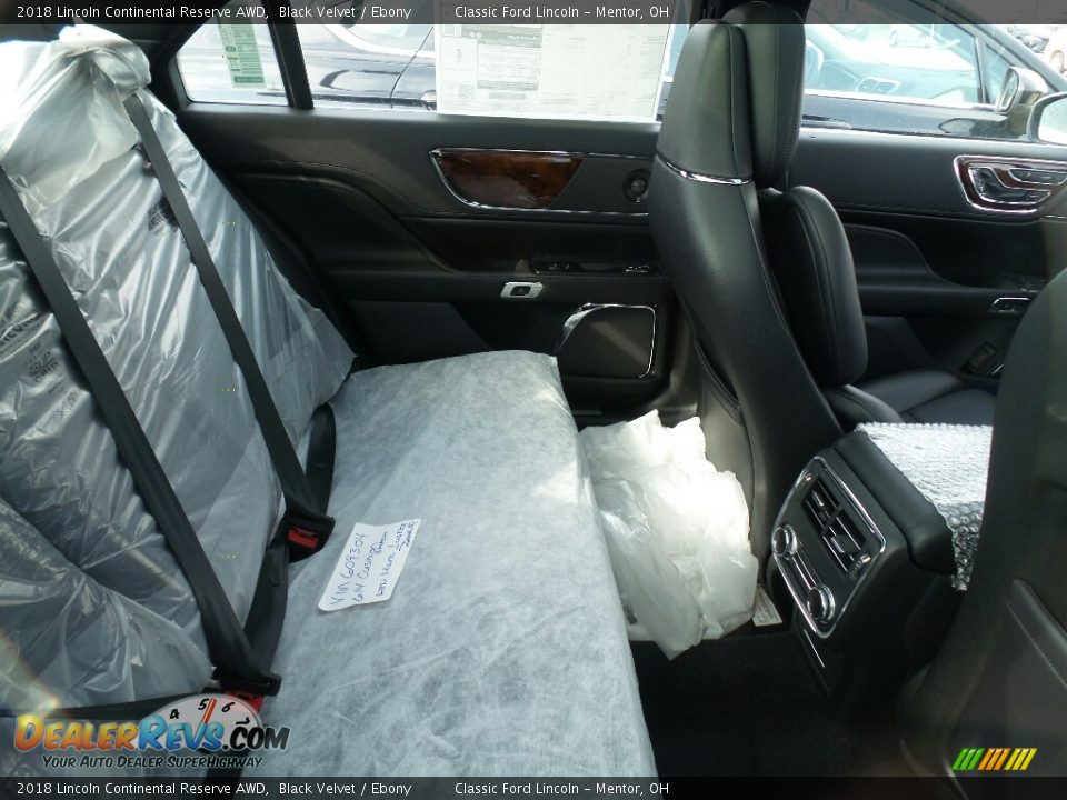 Rear Seat of 2018 Lincoln Continental Reserve AWD Photo #6