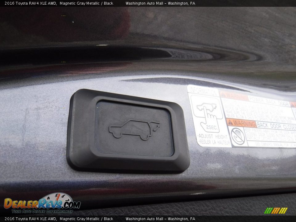2016 Toyota RAV4 XLE AWD Magnetic Gray Metallic / Black Photo #26