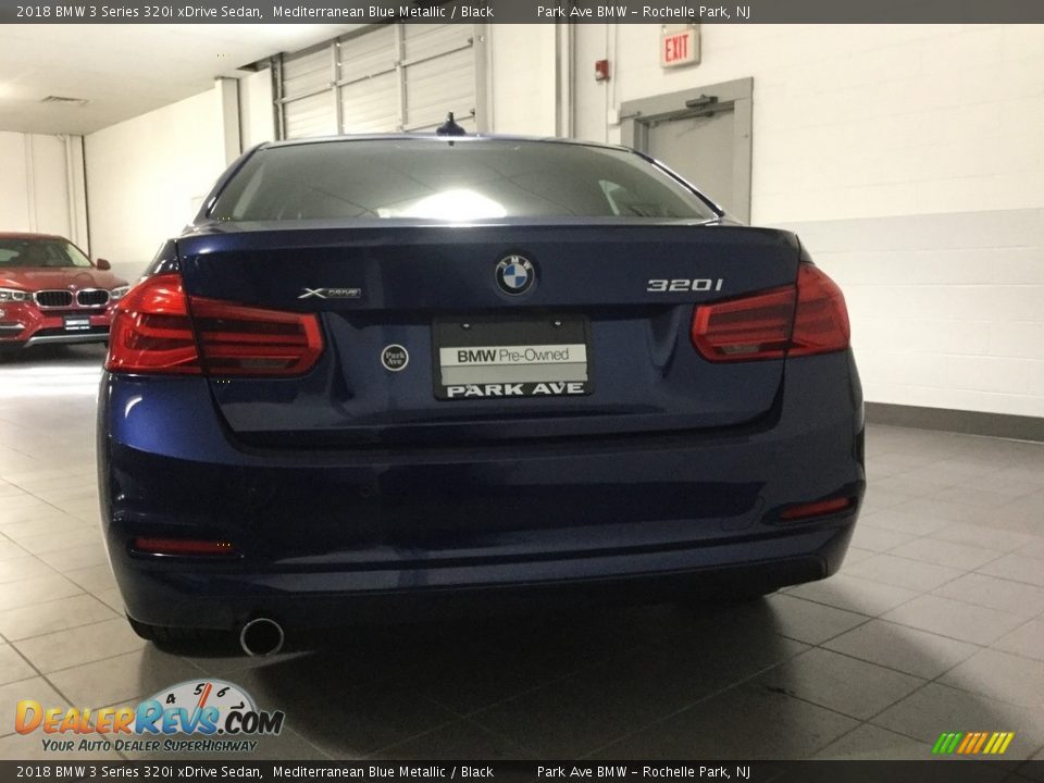 2018 BMW 3 Series 320i xDrive Sedan Mediterranean Blue Metallic / Black Photo #4