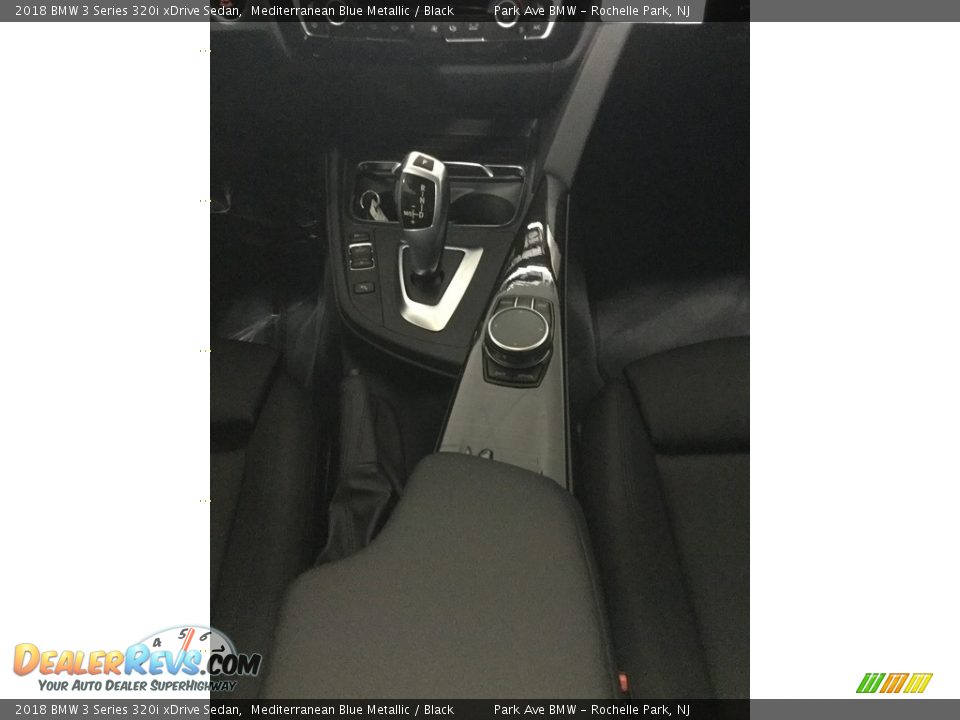 2018 BMW 3 Series 320i xDrive Sedan Mediterranean Blue Metallic / Black Photo #25