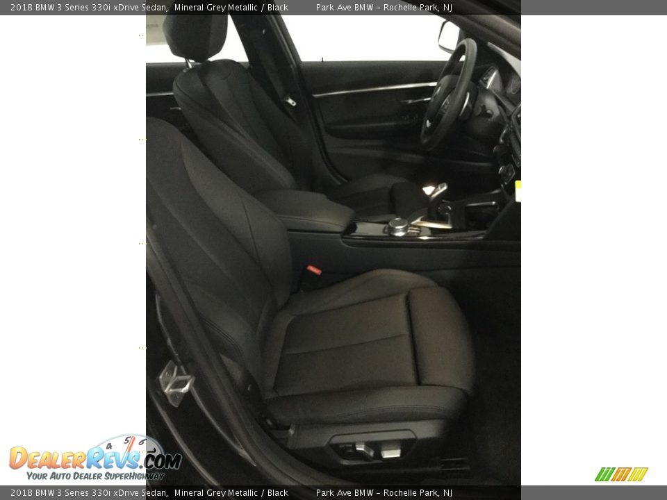 2018 BMW 3 Series 330i xDrive Sedan Mineral Grey Metallic / Black Photo #17