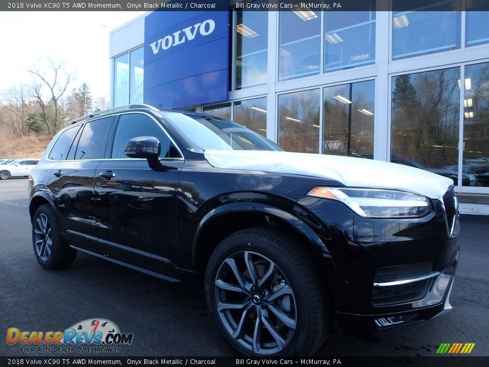 Front 3/4 View of 2018 Volvo XC90 T5 AWD Momentum Photo #1