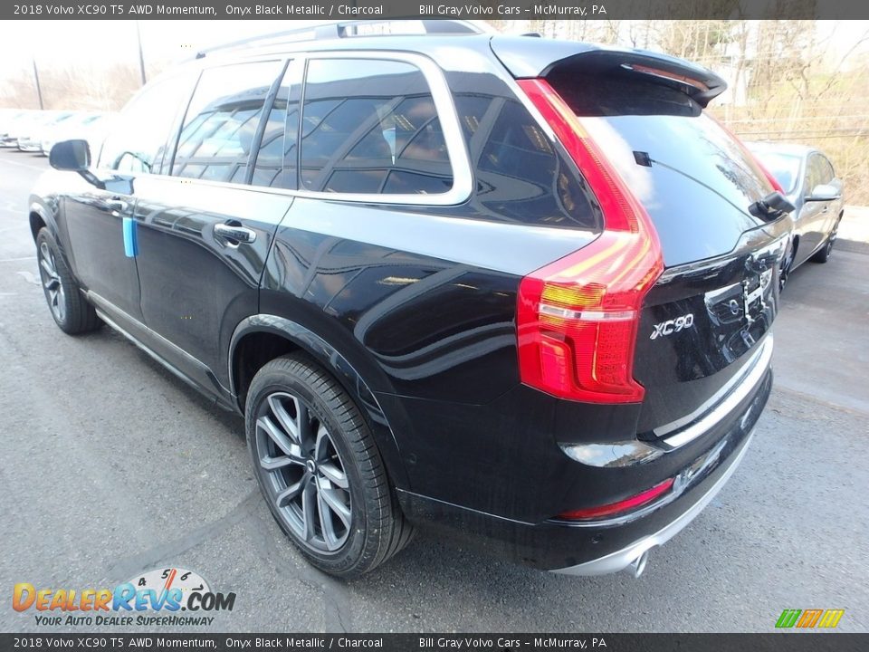 2018 Volvo XC90 T5 AWD Momentum Onyx Black Metallic / Charcoal Photo #4