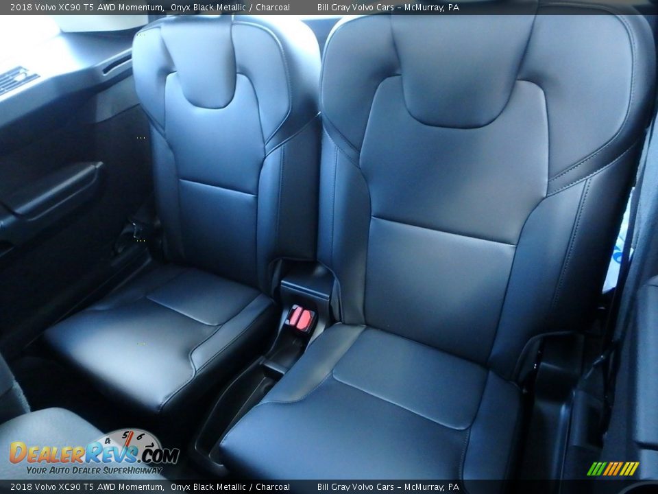 2018 Volvo XC90 T5 AWD Momentum Onyx Black Metallic / Charcoal Photo #9