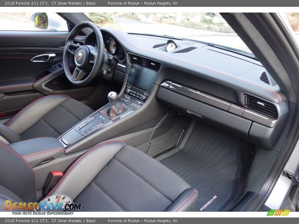 Dashboard of 2018 Porsche 911 GT3 Photo #17