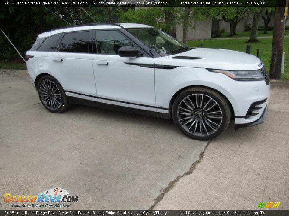 2018 Land Rover Range Rover Velar First Edition Yulong White Metallic / Light Oyster/Ebony Photo #1