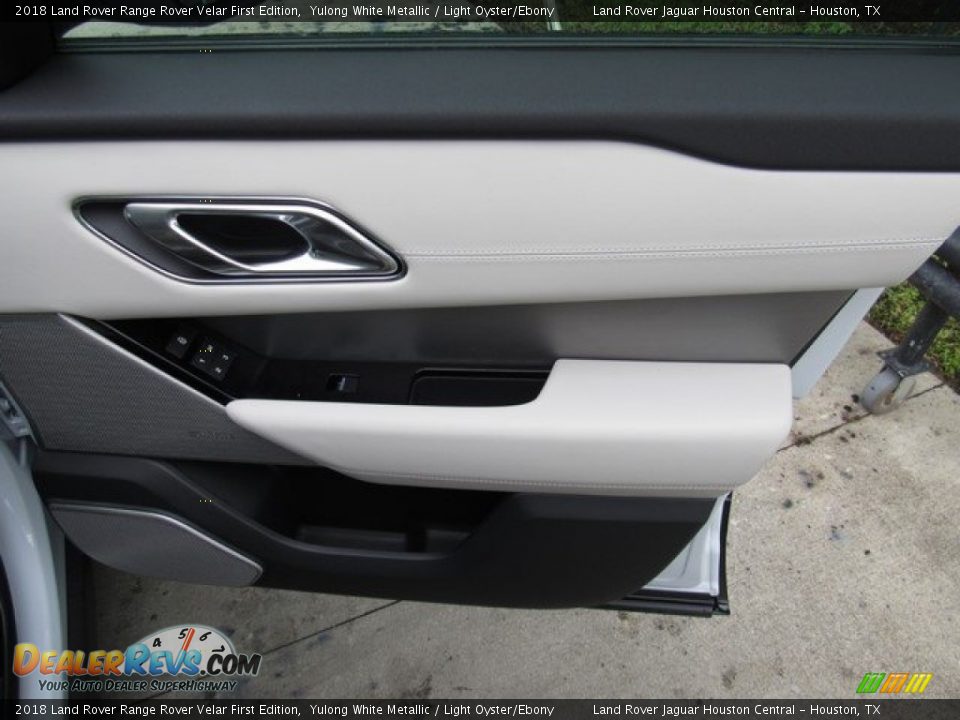 2018 Land Rover Range Rover Velar First Edition Yulong White Metallic / Light Oyster/Ebony Photo #20
