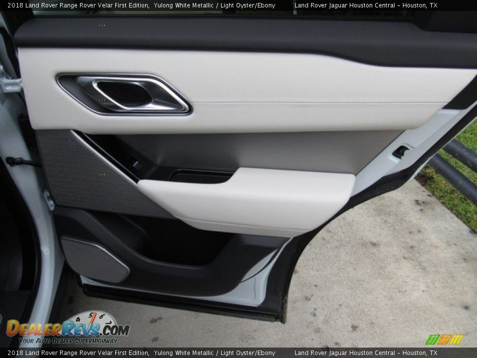 2018 Land Rover Range Rover Velar First Edition Yulong White Metallic / Light Oyster/Ebony Photo #21