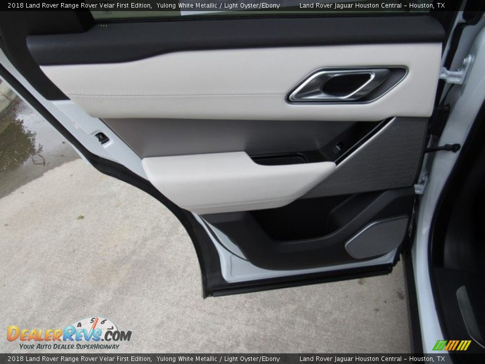 2018 Land Rover Range Rover Velar First Edition Yulong White Metallic / Light Oyster/Ebony Photo #22