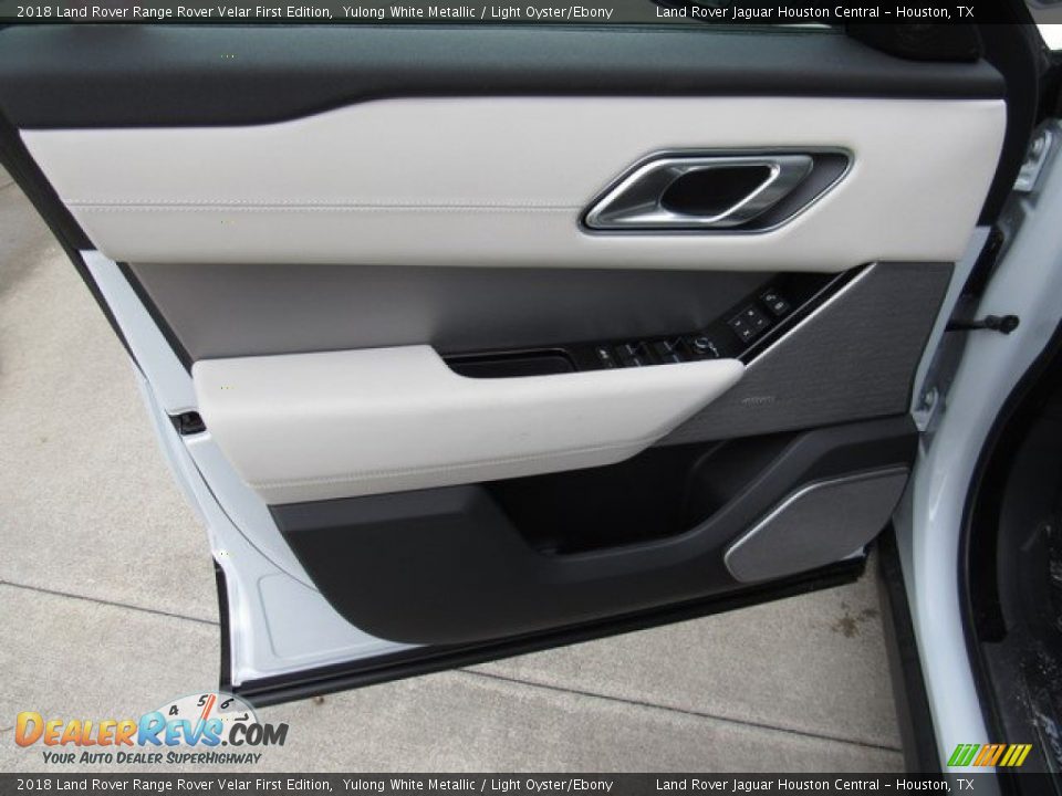 2018 Land Rover Range Rover Velar First Edition Yulong White Metallic / Light Oyster/Ebony Photo #23