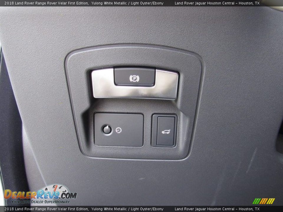 2018 Land Rover Range Rover Velar First Edition Yulong White Metallic / Light Oyster/Ebony Photo #26