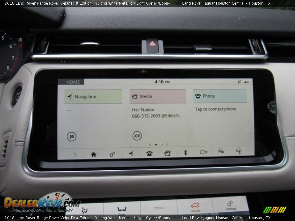 2018 Land Rover Range Rover Velar First Edition Yulong White Metallic / Light Oyster/Ebony Photo #30