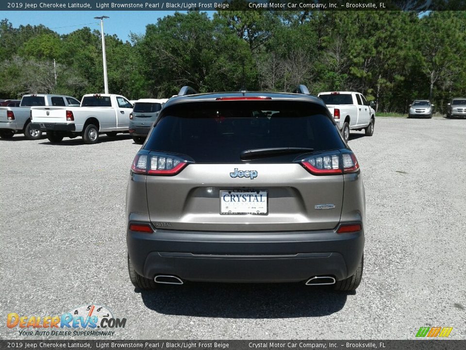 2019 Jeep Cherokee Latitude Light Brownstone Pearl / Black/Light Frost Beige Photo #4