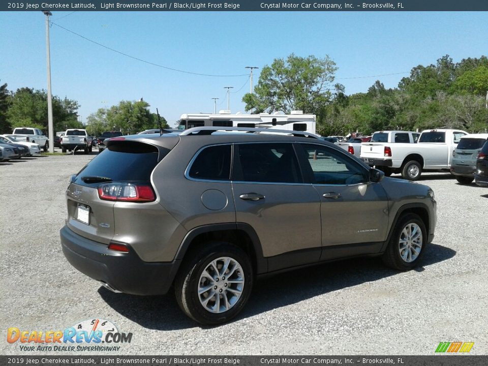 2019 Jeep Cherokee Latitude Light Brownstone Pearl / Black/Light Frost Beige Photo #5