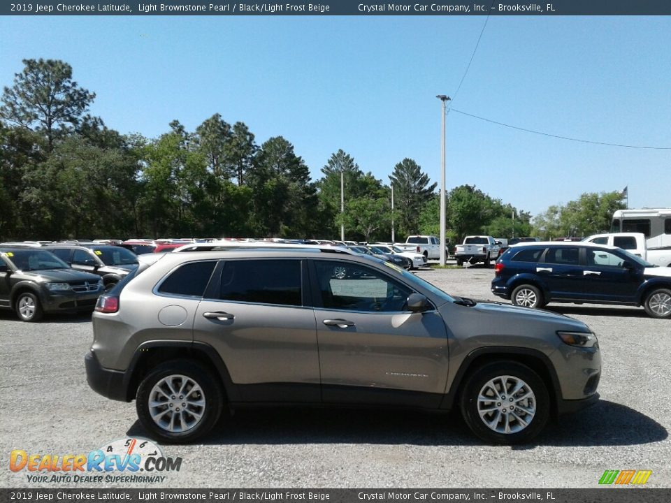2019 Jeep Cherokee Latitude Light Brownstone Pearl / Black/Light Frost Beige Photo #6