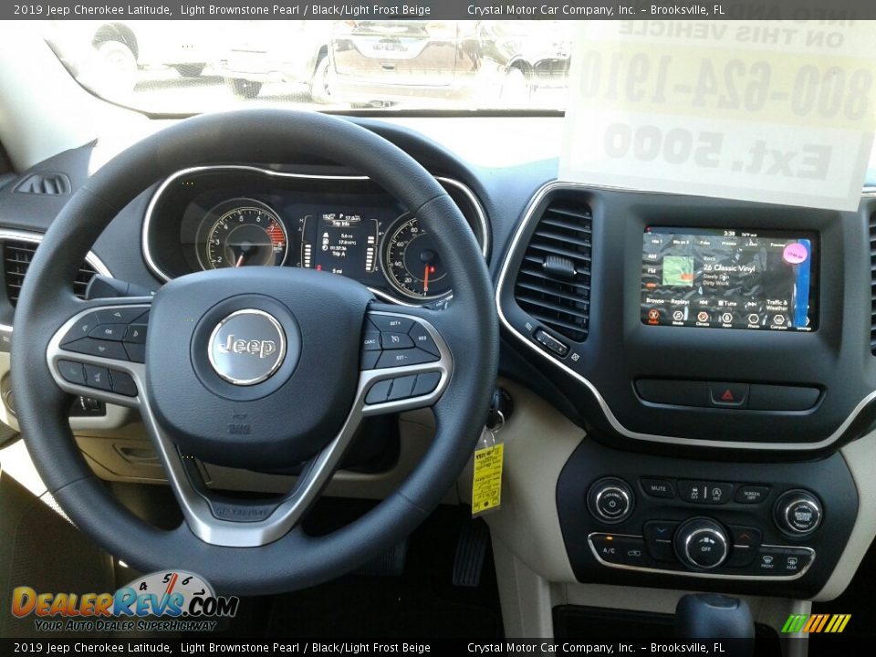 2019 Jeep Cherokee Latitude Light Brownstone Pearl / Black/Light Frost Beige Photo #13