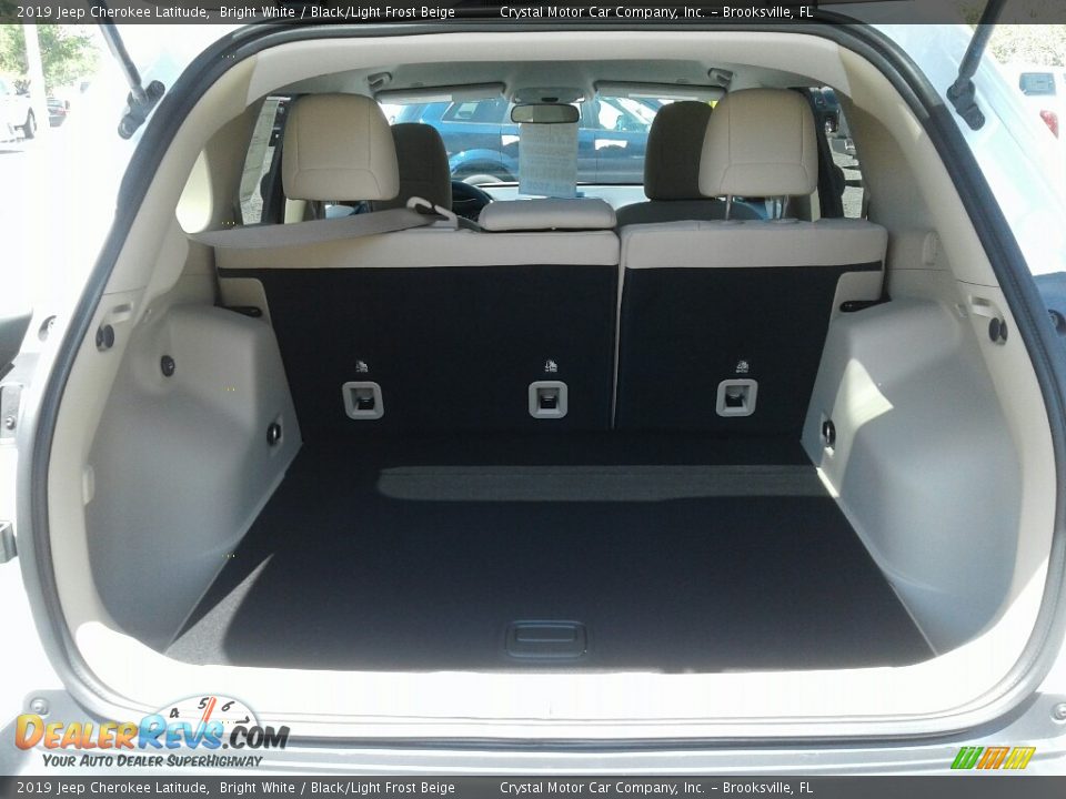 2019 Jeep Cherokee Latitude Bright White / Black/Light Frost Beige Photo #19