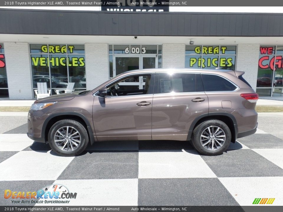2018 Toyota Highlander XLE AWD Toasted Walnut Pearl / Almond Photo #1