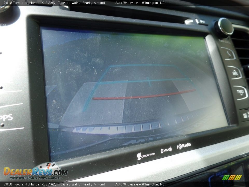 2018 Toyota Highlander XLE AWD Toasted Walnut Pearl / Almond Photo #18