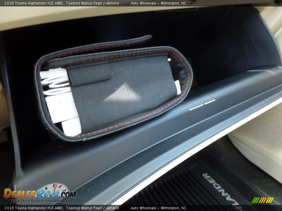 2018 Toyota Highlander XLE AWD Toasted Walnut Pearl / Almond Photo #20