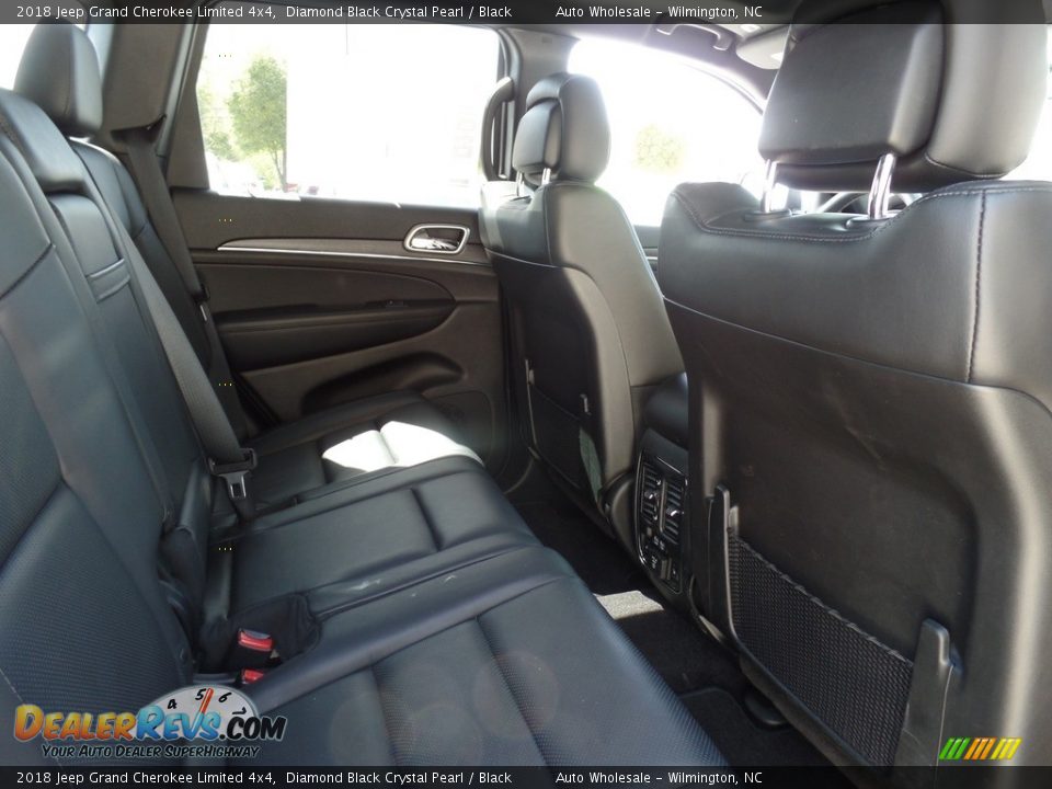 2018 Jeep Grand Cherokee Limited 4x4 Diamond Black Crystal Pearl / Black Photo #15