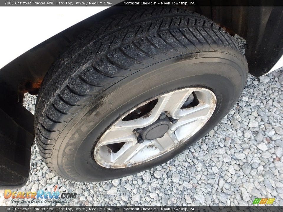 2003 Chevrolet Tracker 4WD Hard Top White / Medium Gray Photo #7