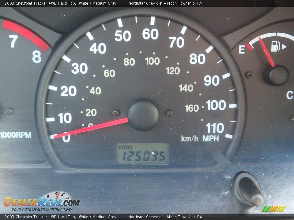 2003 Chevrolet Tracker 4WD Hard Top White / Medium Gray Photo #15
