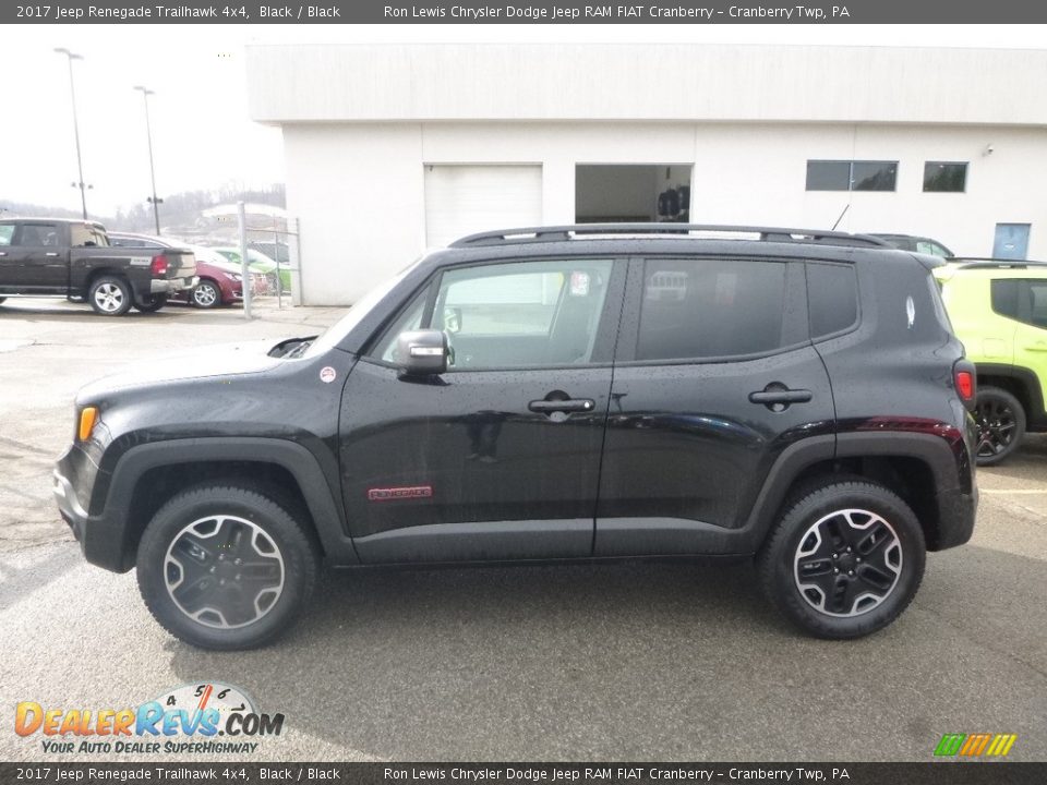 2017 Jeep Renegade Trailhawk 4x4 Black / Black Photo #2