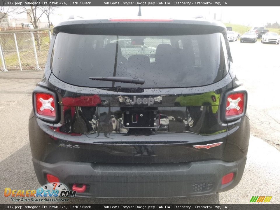 2017 Jeep Renegade Trailhawk 4x4 Black / Black Photo #4