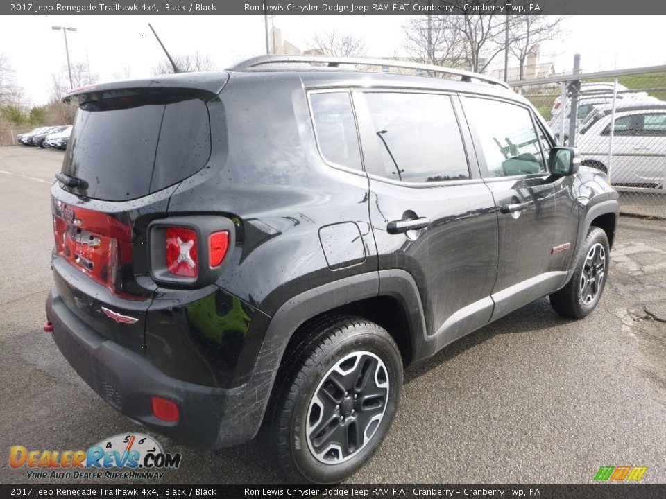 2017 Jeep Renegade Trailhawk 4x4 Black / Black Photo #5