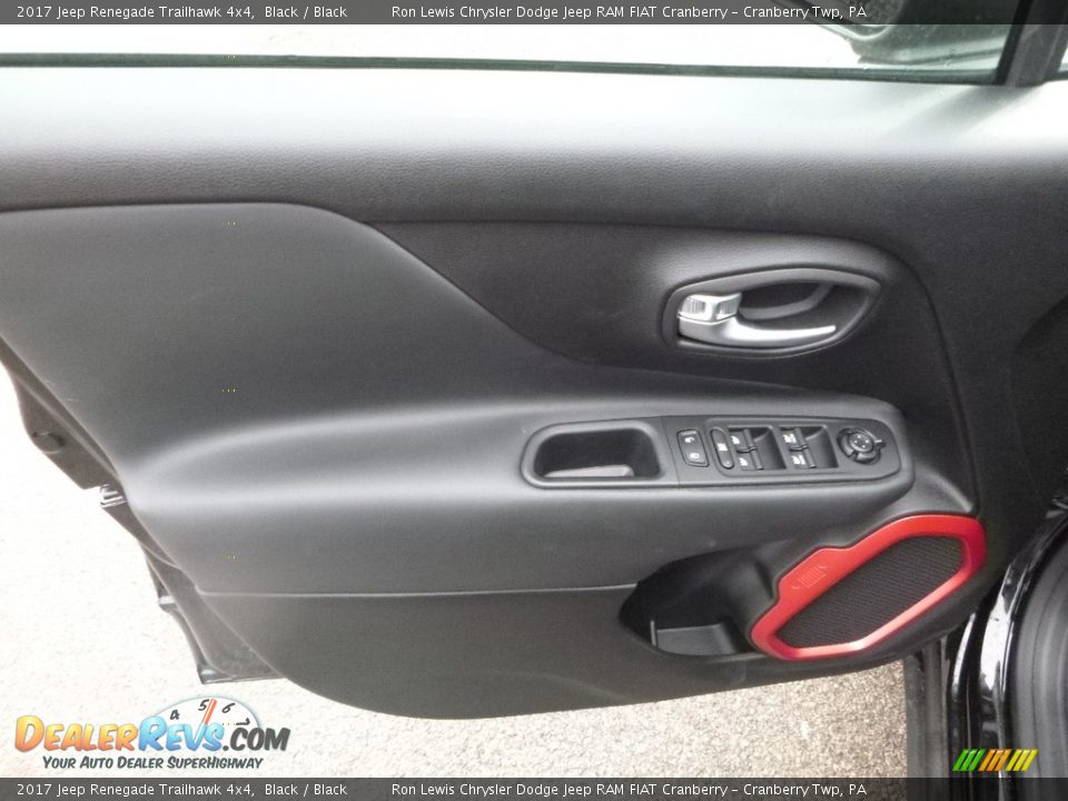 2017 Jeep Renegade Trailhawk 4x4 Black / Black Photo #13