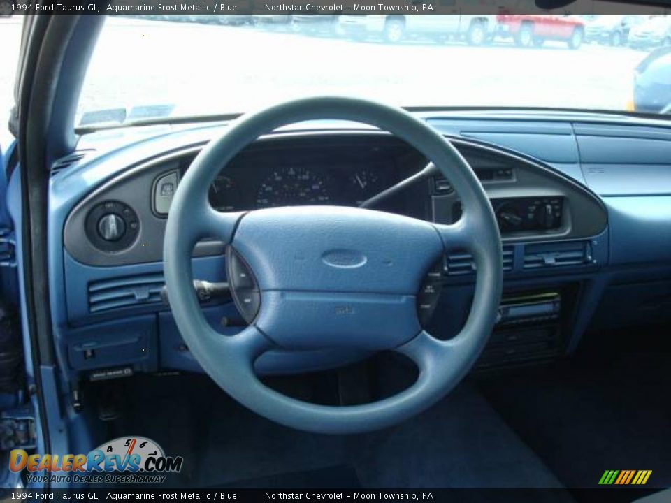 1994 Ford Taurus GL Aquamarine Frost Metallic / Blue Photo #8