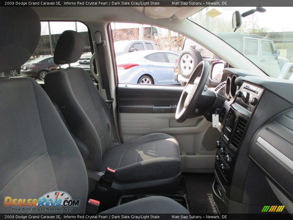 2009 Dodge Grand Caravan SE Inferno Red Crystal Pearl / Dark Slate Gray/Light Shale Photo #16