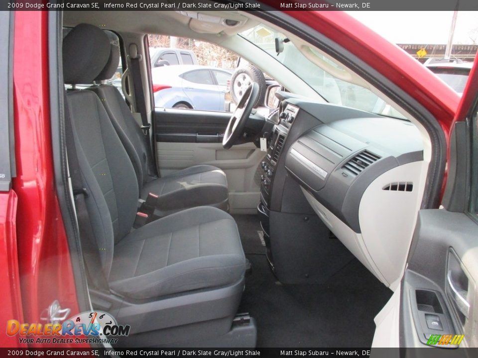 2009 Dodge Grand Caravan SE Inferno Red Crystal Pearl / Dark Slate Gray/Light Shale Photo #17