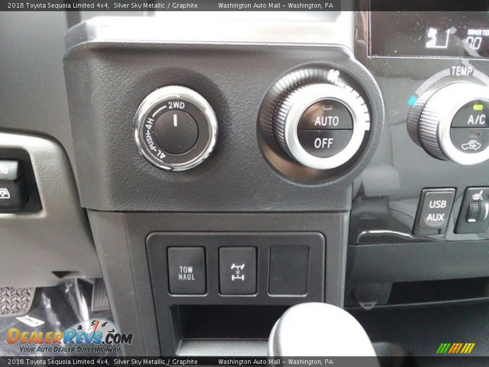 Controls of 2018 Toyota Sequoia Limited 4x4 Photo #19
