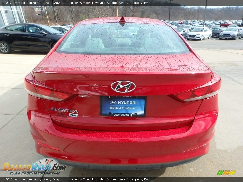 2017 Hyundai Elantra SE Red / Gray Photo #3