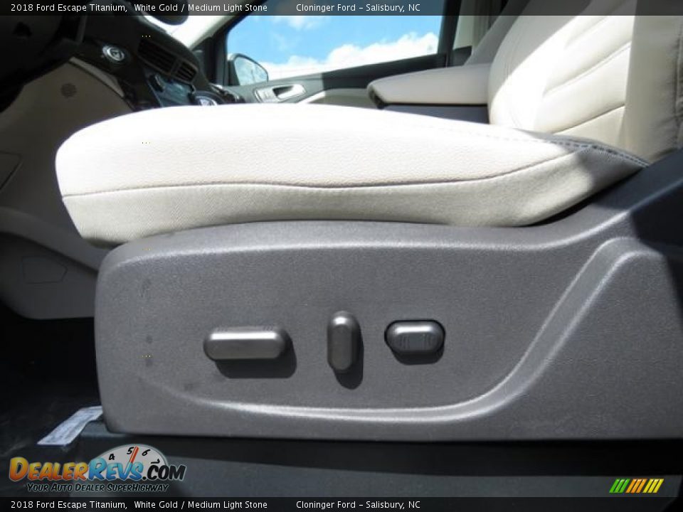 Front Seat of 2018 Ford Escape Titanium Photo #14