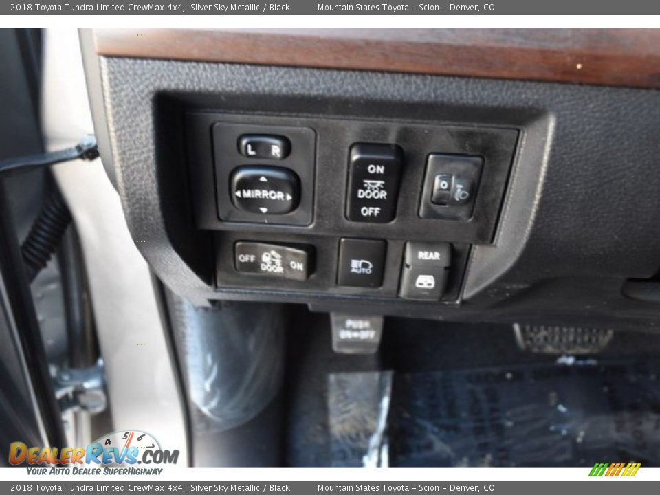 2018 Toyota Tundra Limited CrewMax 4x4 Silver Sky Metallic / Black Photo #25