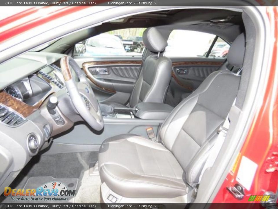 Front Seat of 2018 Ford Taurus Limited Photo #12