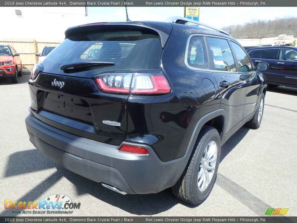 2019 Jeep Cherokee Latitude 4x4 Diamond Black Crystal Pearl / Black Photo #5