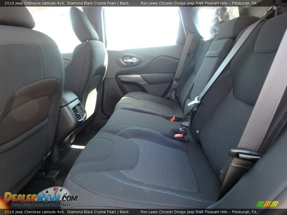 2019 Jeep Cherokee Latitude 4x4 Diamond Black Crystal Pearl / Black Photo #11