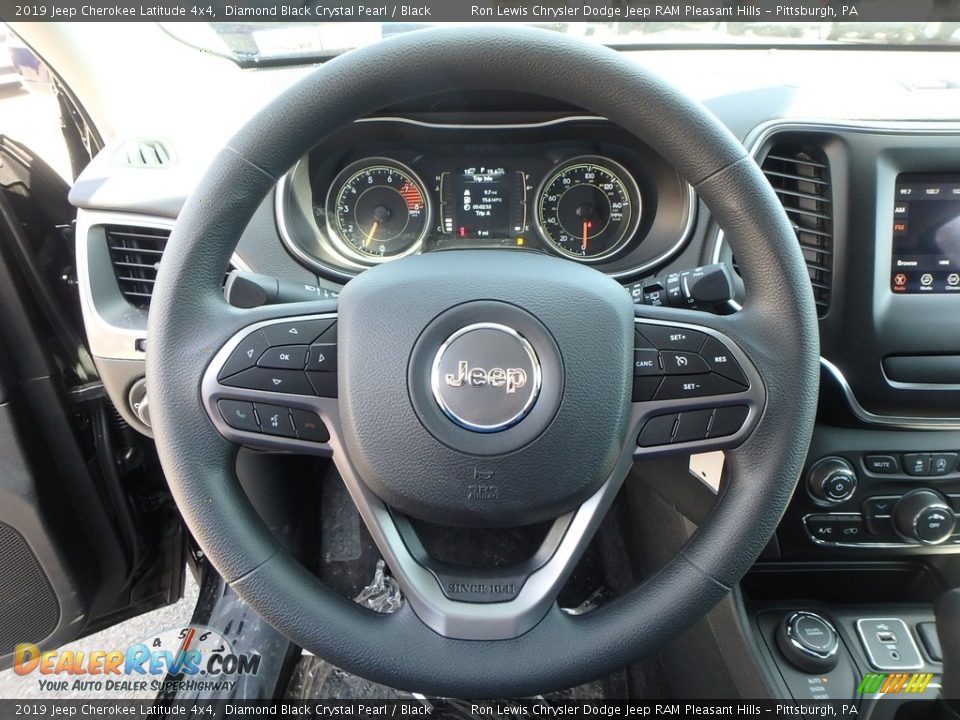 2019 Jeep Cherokee Latitude 4x4 Diamond Black Crystal Pearl / Black Photo #18
