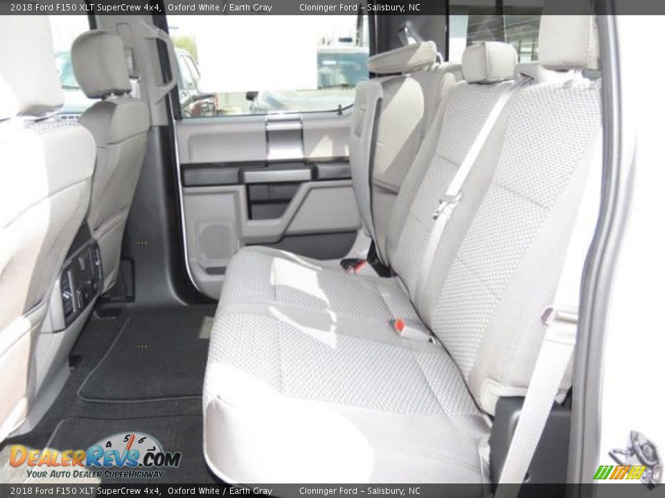 2018 Ford F150 XLT SuperCrew 4x4 Oxford White / Earth Gray Photo #9