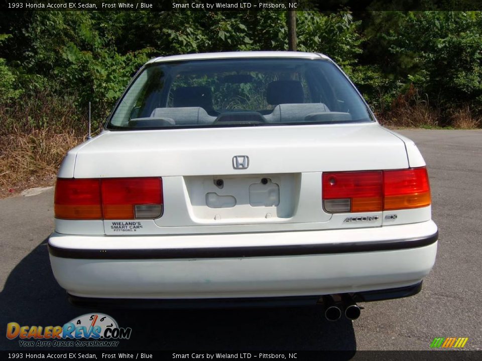 1993 Honda Accord EX Sedan Frost White / Blue Photo #3